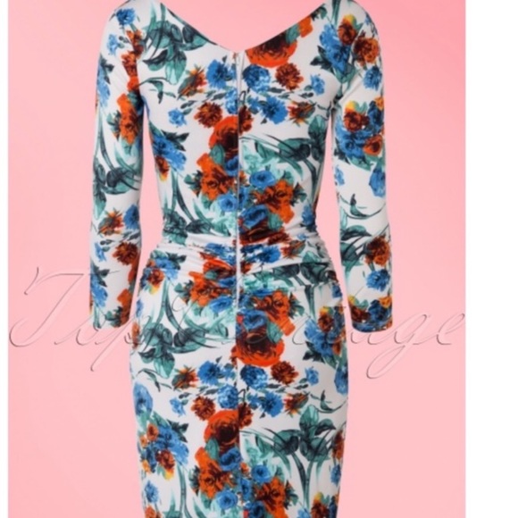 🆕 Bettie page Tatyana floral ruched stretchy vintage inspired retro pinup dress - Picture 4 of 16